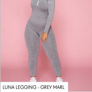 TALA brand Luna leggings size small NWT